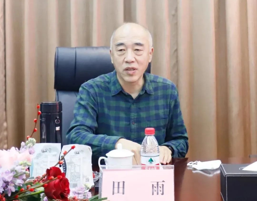 新年開新局 合作促發(fā)展丨佳木斯市委常委、副市長閆志剛一行蒞臨花花牛乳業(yè)集團(tuán)及佳田企業(yè)考察座談