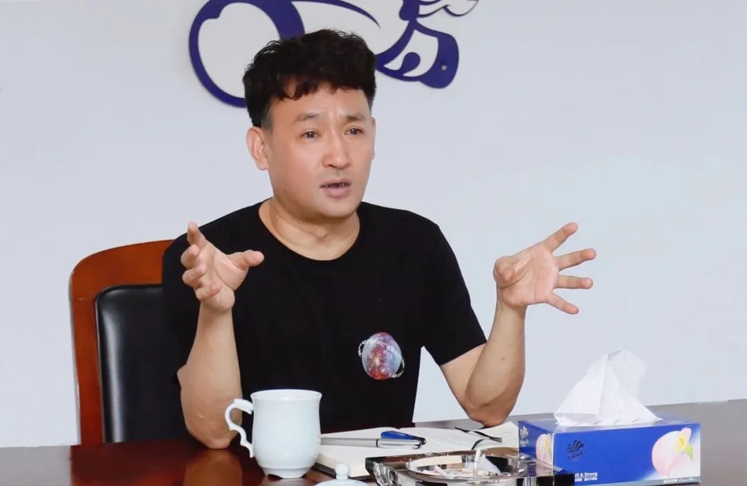 凝心聚力·贏創(chuàng)未來 | 花花牛乳業(yè)集團召開營銷、養(yǎng)殖及飼料經(jīng)營工作會議