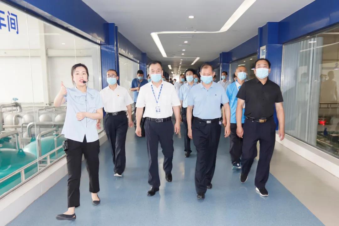 鄭州市安全生產雙重預防體系建設現場觀摩會在花花牛乳業(yè)集團鄭州分公司召開 鄭州市安全生產雙重預防體系建設現場觀摩會在花花牛乳業(yè)集團鄭州分公司召開