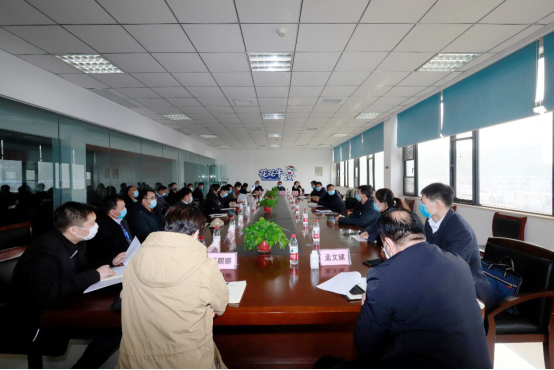 省委統(tǒng)戰(zhàn)部副部長張紅林一行蒞臨花花牛乳業(yè)集團 調研復工復產暨二七區(qū)民營經濟發(fā)展工作座談會