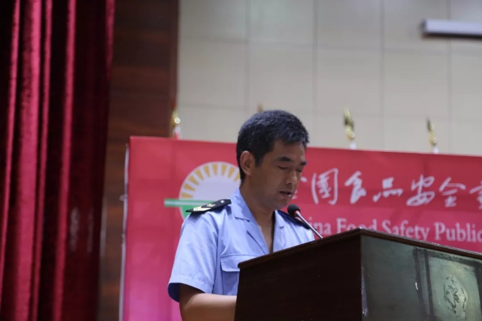 花花牛落實食品安全企業(yè)主體責(zé)任 積極踐行振興中國奶業(yè) 花花牛落實食品安全企業(yè)主體責(zé)任 積極踐行振興中國奶業(yè)