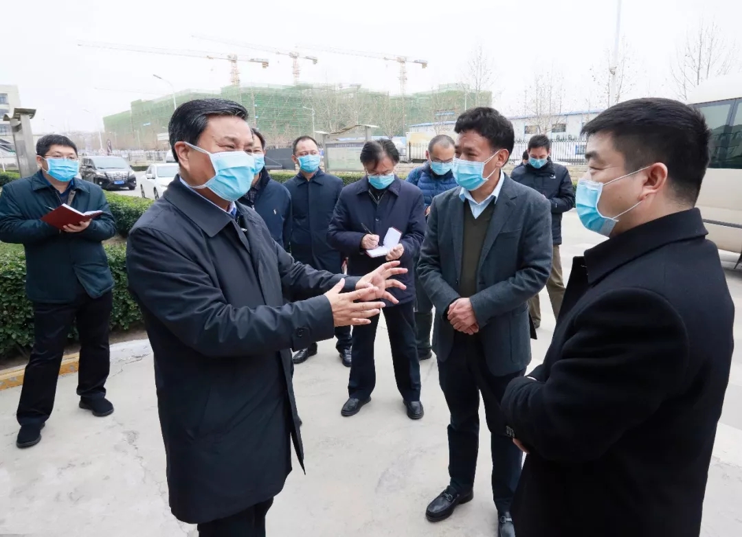 快訊丨河南省副省長武國定蒞臨花花牛乳業(yè)集團(tuán)調(diào)研重點(diǎn)保障企業(yè)復(fù)工復(fù)產(chǎn)情況 快訊丨河南省副省長武國定蒞臨花花牛乳業(yè)集團(tuán)調(diào)研重點(diǎn)保障企業(yè)復(fù)工復(fù)產(chǎn)情況