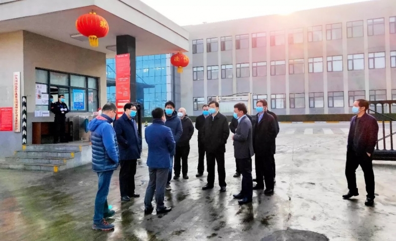 全面復(fù)工 確?！翱挂摺逼陂g百姓所需