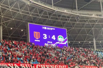 榮耀時(shí)刻，共赴巔峰——河南花花牛乳業(yè)集團(tuán)見證河南足球歷史性突破，與一億家鄉(xiāng)人民共燃鐵血榮光！